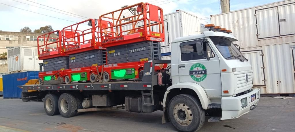 Transporte programado de plataformas elevatórias no ABC Paulista